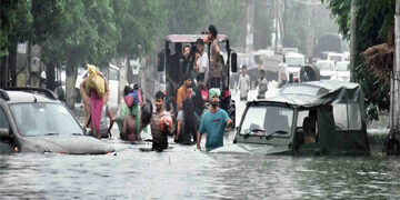 आफत की बारिश से हर तरफ मचाई तबाही…केरल में 4 की मौत, लैंड स्लाइड से सैकड़ों घर क्षतिग्रस्त, मुंबई-ठाणे जलमग्न, कर्नाटक में रेड अलर्ट