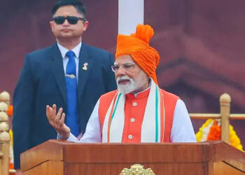 PM बोले- जरूरी सामान पर टैक्स घटाएंगे, यह दीवाली गिफ्ट:GST स्लैब 4 से घटाकर 2 करने का प्रस्ताव; 3.5 करोड़ रोजगार के लिए नई योजना