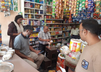 खाद्य विभाग की वारासिवनी, कटंगी, तिरोड़ी, लांजी में कार्यवाही- किराना दुकानों के साथ ही चौपाटियों का निरीक्षण कर खाद्य नमूने भेजे प्रयोगशाला 