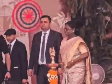 आदिवासियों की संस्कृति में बसती है छत्तीसगढ़ की आत्मा – राष्ट्रपति श्रीमती द्रौपदी मुर्मु