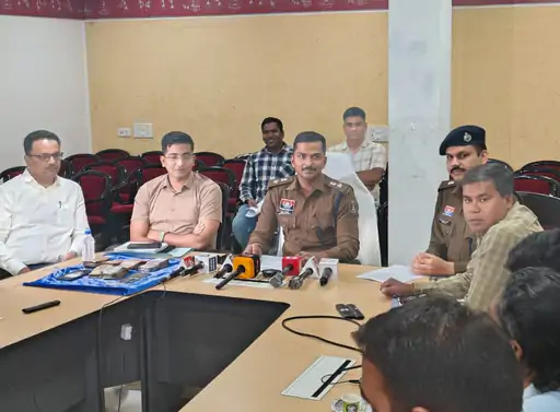सोने की कैंची से प्रधानमंत्री के बाल काटने की ख्वाहिश:4 राज्य में 40 करोड़ की चोरी,रायपुर में 7 लाख उड़ाए, जेल-ब्रेक कर चुका है