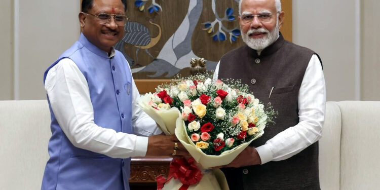 प्रधानमंत्री श्री नरेंद्र मोदी के नेतृत्व में सेवा, सुशासन और जनकल्याण के 12 वर्ष पूर्ण : मुख्यमंत्री विष्णुदेव साय ने दी बधाई