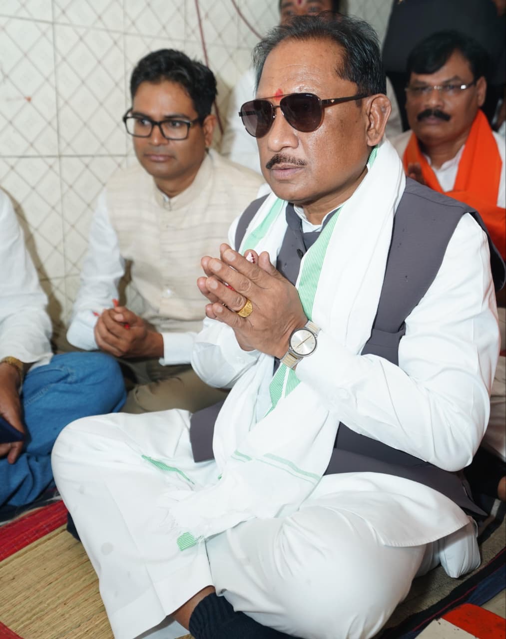 सुशासन तिहार के दौरान मुख्यमंत्री विष्णुदेव साय पहुंचे कोसला धाम,माता कौशल्या मंदिर में पूजा-अर्चना कर प्रदेशवासियों की सुख-समृद्धि की कामना की