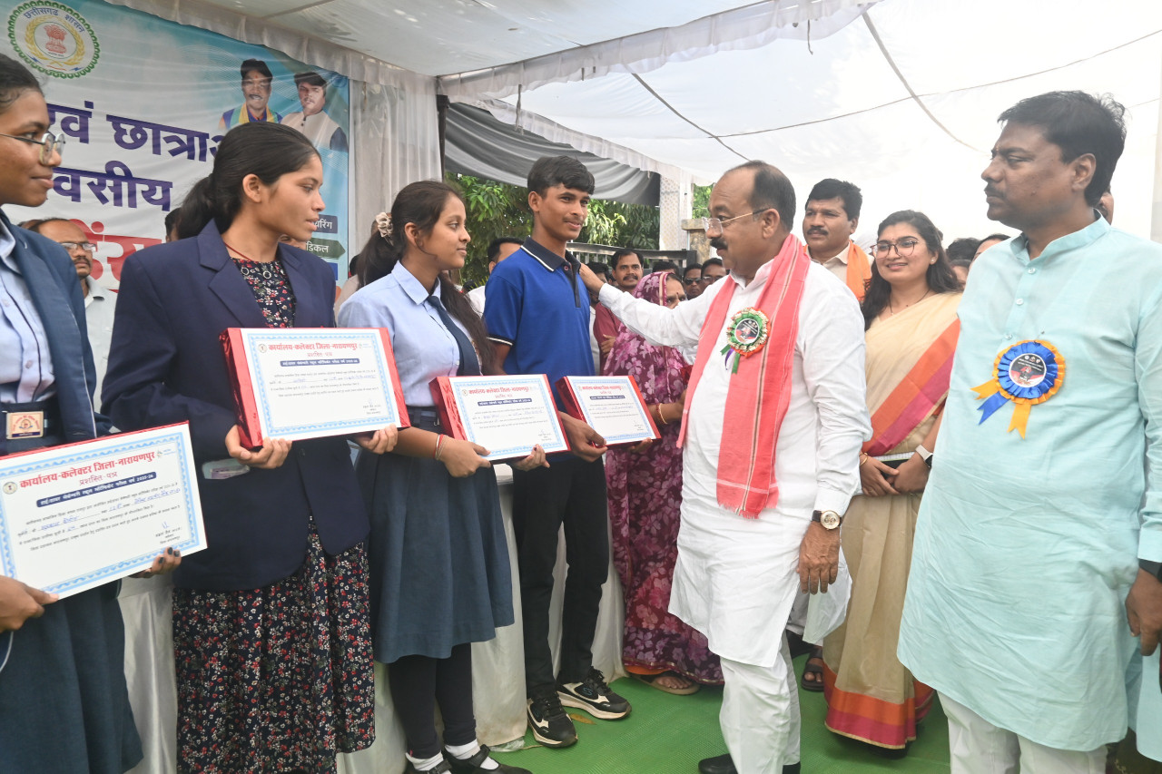 नारायणपुर को मिली विकास की बड़ी सौगात, उप मुख्यमंत्री अरुण साव ने 12.29 करोड़ रूपए के विकास कार्यों का किया भूमिपूजन और लोकार्पण….