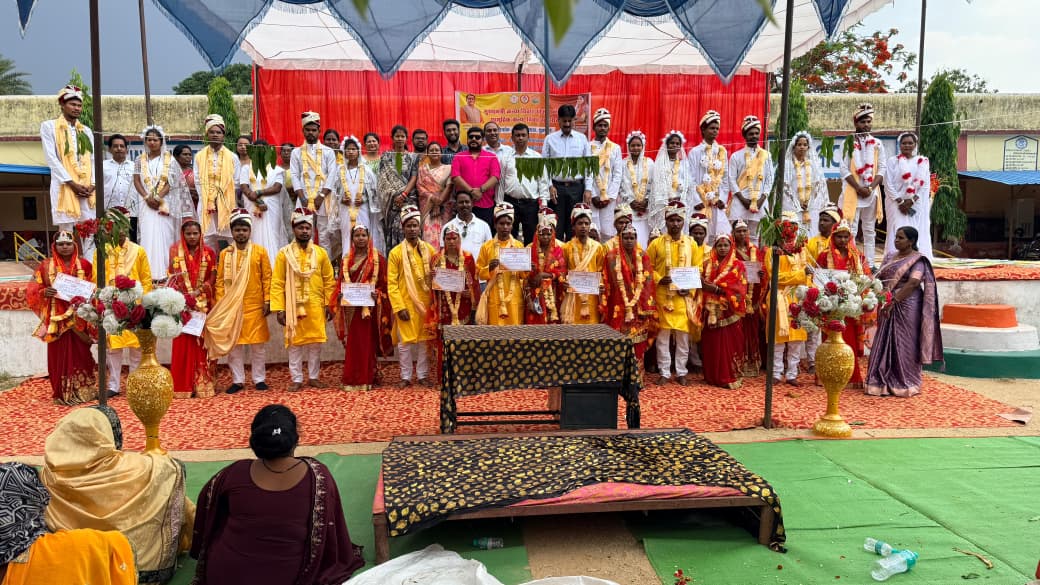 मुख्यमंत्री कन्या विवाह योजना के तहत जशपुर जिले में 65 जोड़े वैवाहिक बंधन में बंधे…..