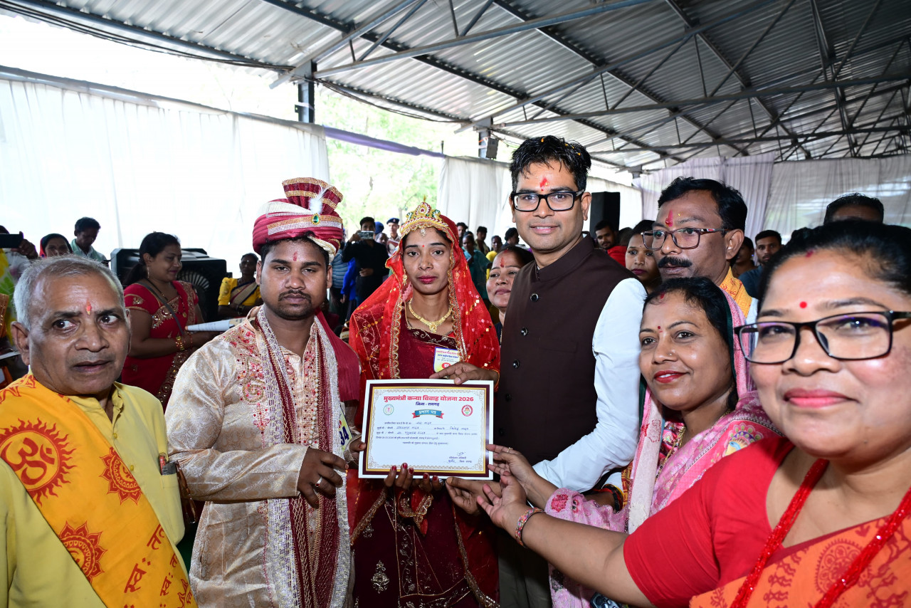 सामूहिक विवाह सामाजिक समरसता, सादगी और दहेज प्रथा के खिलाफ सशक्त संदेश है : वित्त मंत्री ओ.पी. चौधरी….