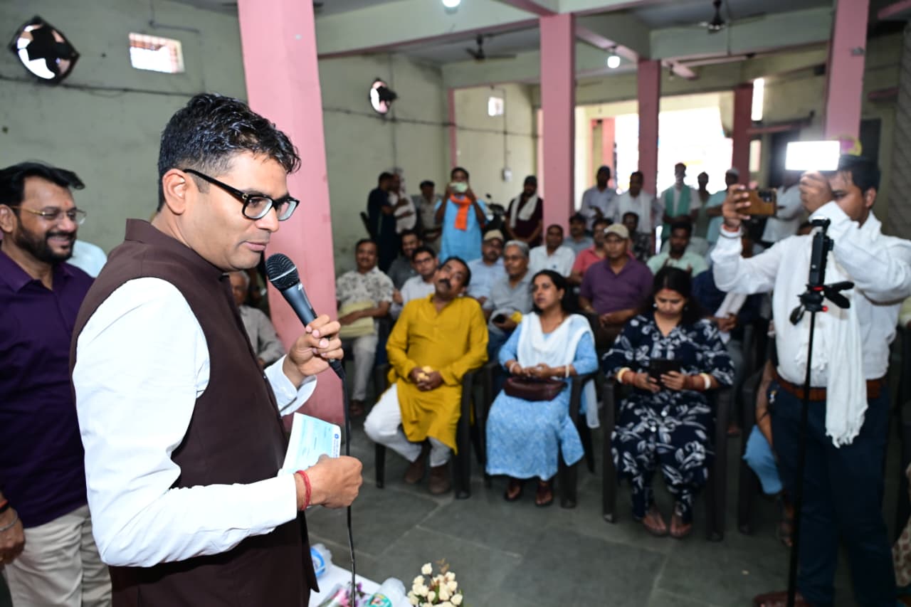 रायगढ़ में पहाड़ मंदिर समिति की बैठक में शामिल हुए वित्त मंत्री ओपी चौधरी…..