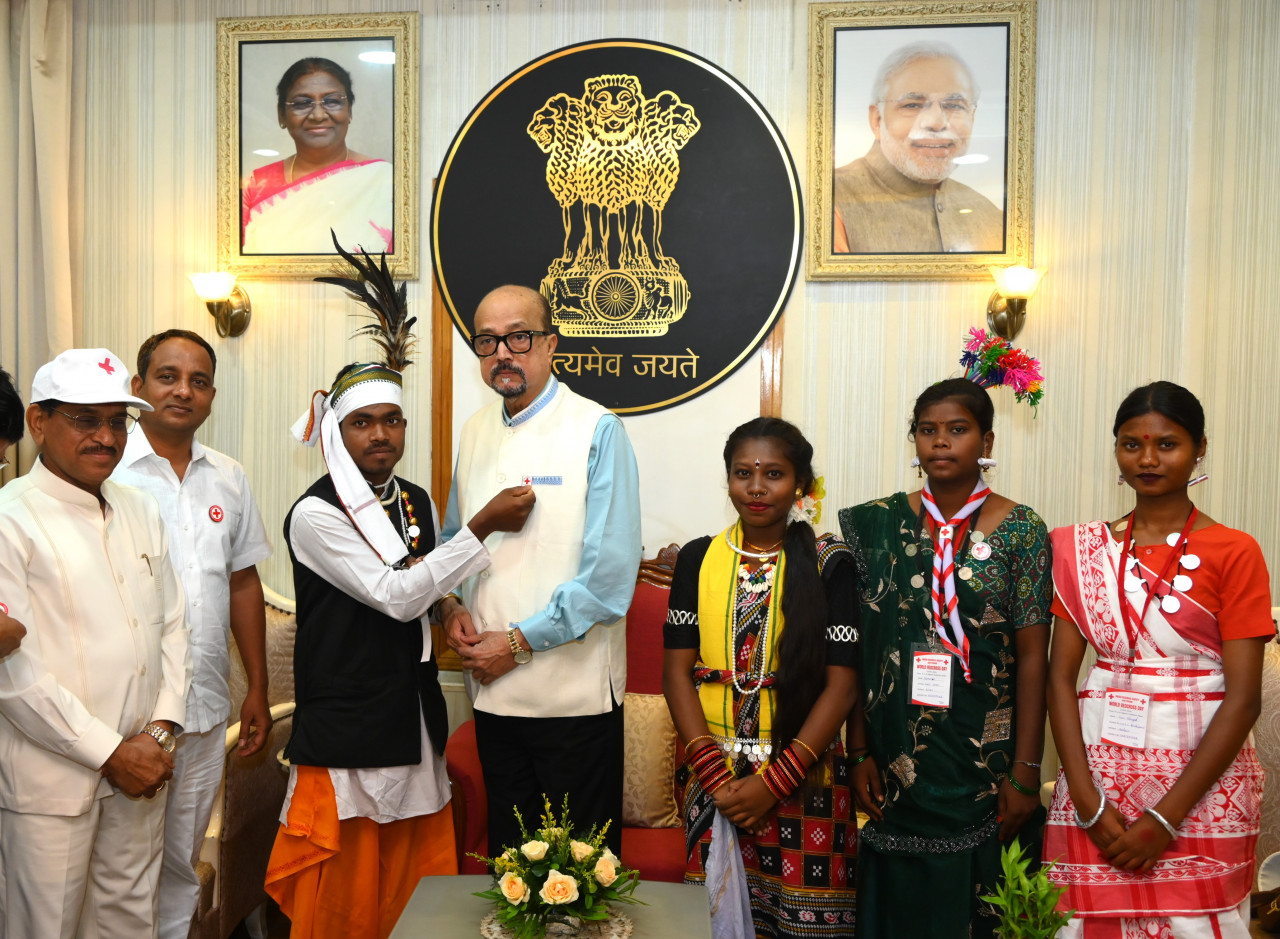 अंतरराष्ट्रीय रेडक्रॉस दिवस पर राज्यपाल डेका ने दिया रेडक्रॉस गतिविधियों के लिए सहयोग बढ़ाने पर जोर…..