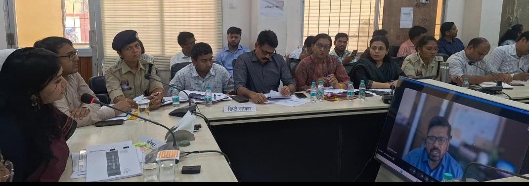 सारंगढ़-बिलाईगढ़ में विकास कार्यों की समीक्षा, प्रभारी सचिव हिमशिखर गुप्ता ने वीसी के जरिए परखी जमीनी हकीकत…