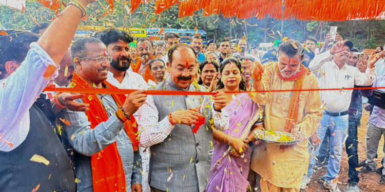 स्वच्छता, पेयजल, सड़क, अधोसंरचना और नागरिक सुविधाएं बढ़ाने प्रमुखता से किये जा रहे काम – उप मुख्यमंत्री अरुण साव…..