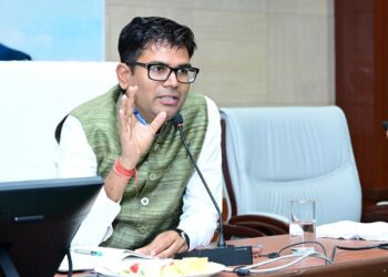 आवास एवं पर्यावरण श्रीओपी चौधरी ने विभिन्न आवासीय कॉलोनियों के प्रतिनिधियों के साथ की बैठक…..