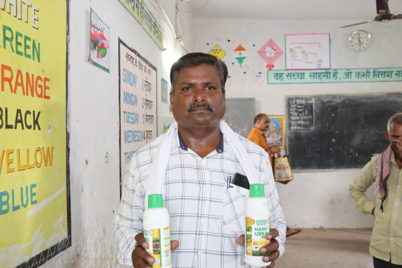 नैनो यूरिया से आसान हुई खेती, किसान गुलाबचंद राठौर को मिल रहे बेहतर परिणाम……
