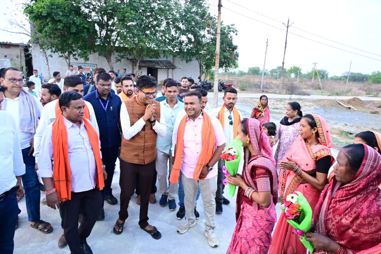 तुरंगा को मिली विकास कार्यों की सौगात, वित्त मंत्री ओ.पी. चौधरी ने किया लोकार्पण, मिनी स्टेडियम, सांस्कृतिक शेड और सीसी रोड क्षेत्रवासियों को किए समर्पित….