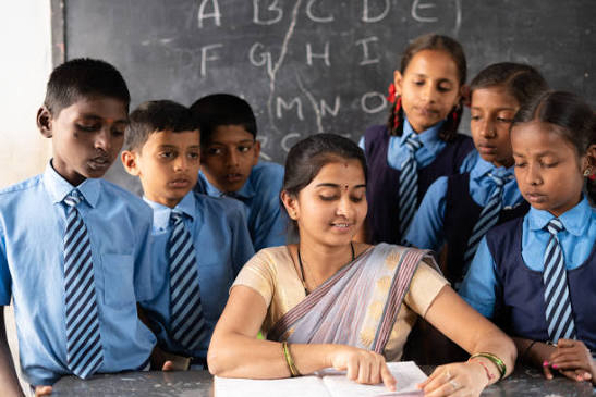 छत्तीसगढ़ के शिक्षा विभाग में बड़ा बदलाव- 16 जून से ऑनलाइन हाजिरी और लीव जरूरी, लापरवाही पर रुकेगा जून का वेतन……