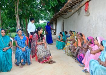 मंत्री लक्ष्मी राजवाड़े ने किया जनसंपर्क, ग्रामीणों की समस्याओं के त्वरित समाधान के दिए निर्देश…..