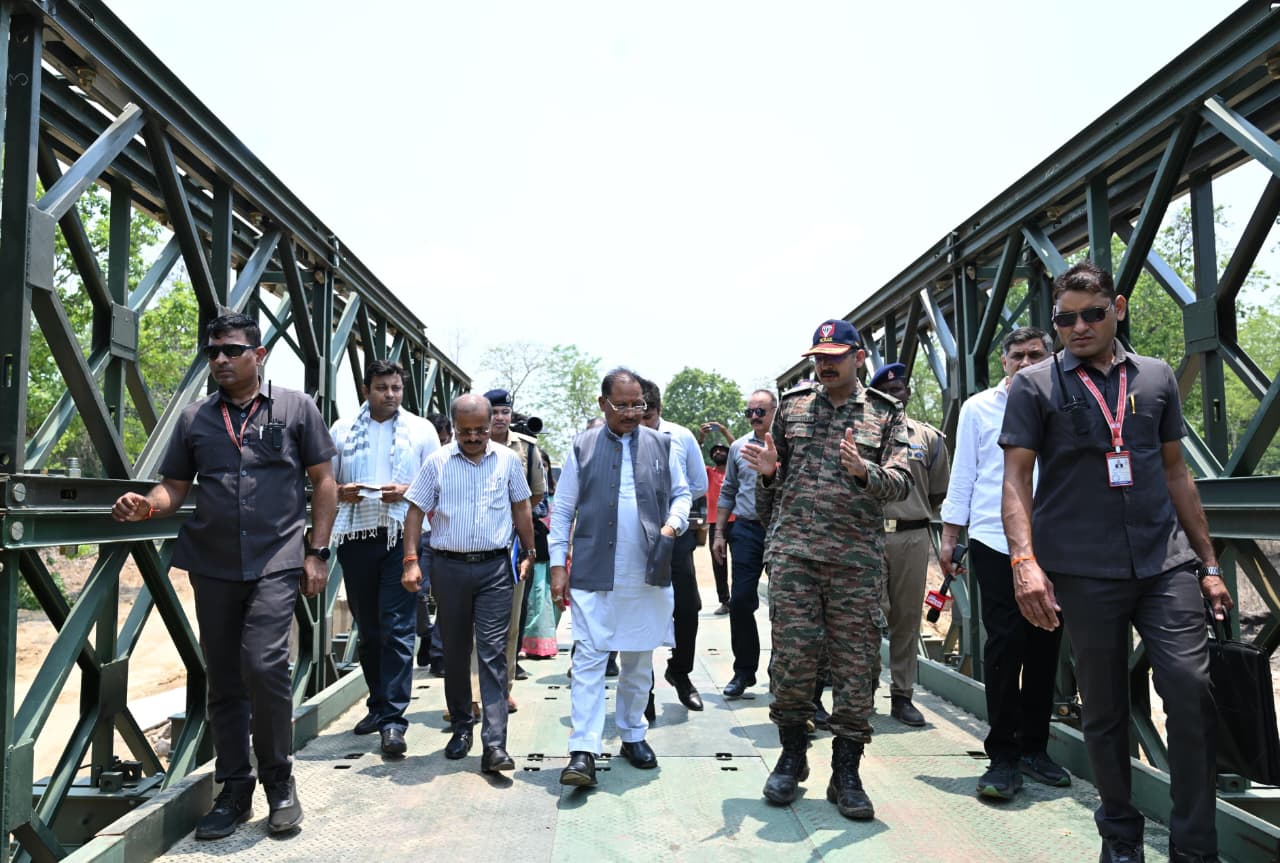 विकास, विश्वास और सुशासन का सेतु बना कोण्डापल्ली का बेली ब्रिज’, ’मुख्यमंत्री विष्णु देव साय ने किया निरीक्षण, कहा – दूरस्थ क्षेत्रों तक विकास पहुंचाना हमारी सर्वाेच्च प्राथमिकता’…..