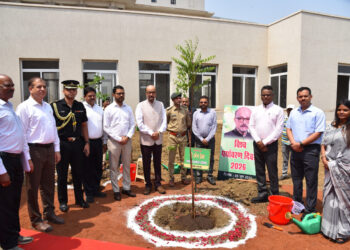 ’विश्व पर्यावरण दिवस के अवसर पर राज्यपाल रमेन डेका ने लगाए पौधे’…..