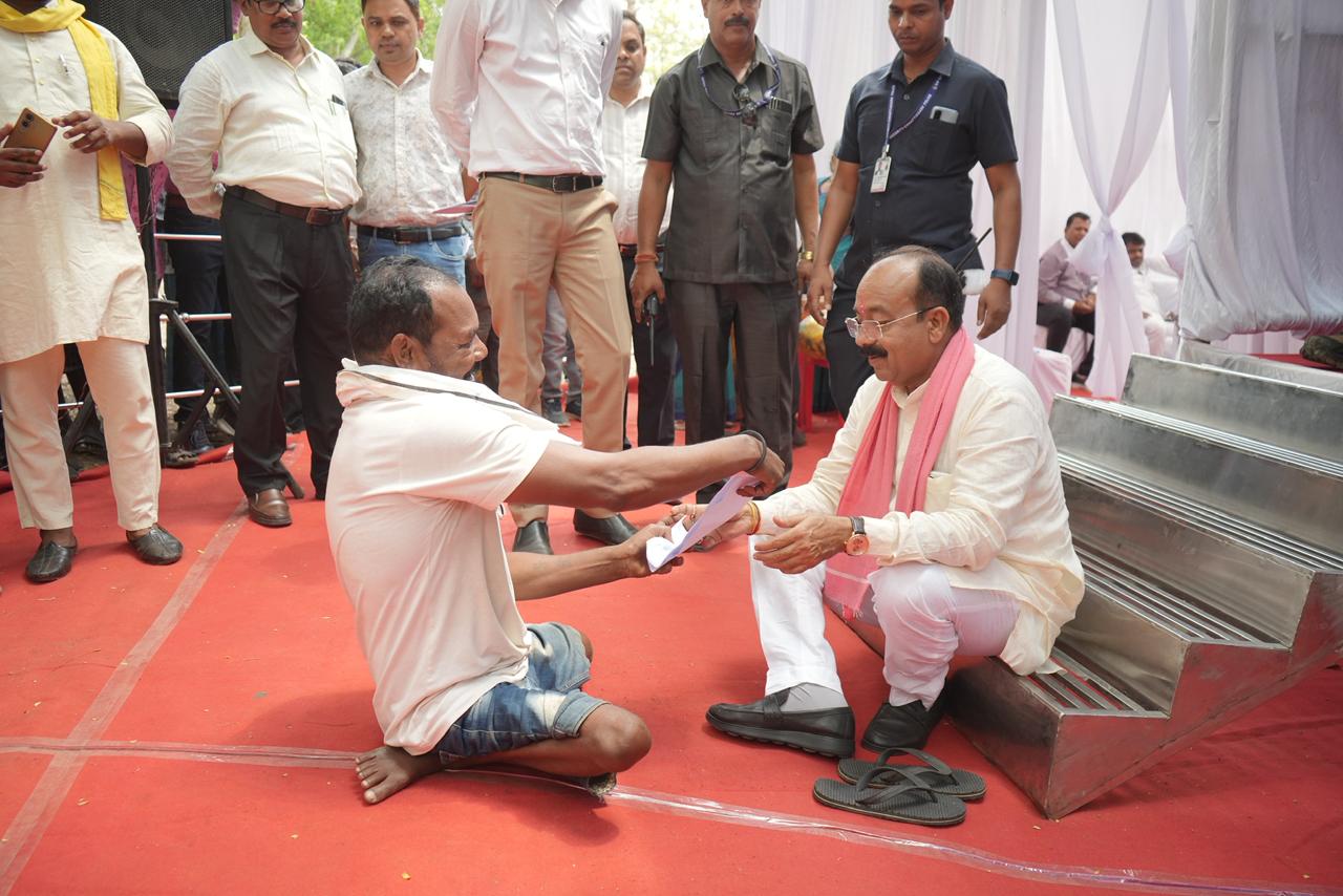सुशासन तिहार 2026 : उप मुख्यमंत्री अरुण साव की संवेदनशीलता से दिव्यांग कपिल के चेहरे पर लौटी मुस्कान’….