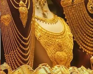 सोने-चांदी की कीमतों में फिर बढ़ोतरी, 24 कैरेट गोल्ड 1.43 लाख के पार; खरीदने से पहले जान लें लेटेस्ट रेट