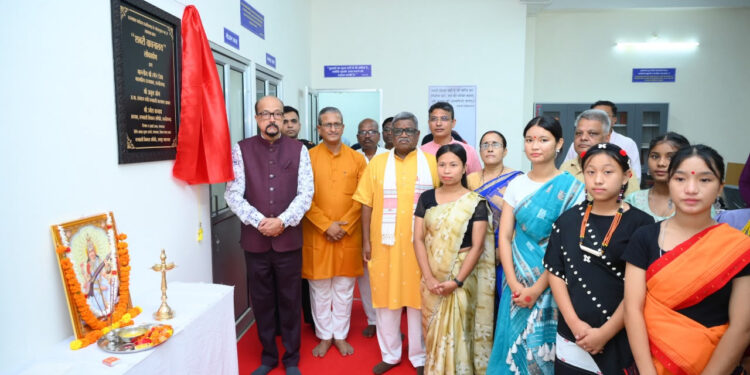 जनजातीय बालिकाओं के सर्वांगीण विकास का सशक्त माध्यम बनेगा शबरी वाचनालय -श्री डेका