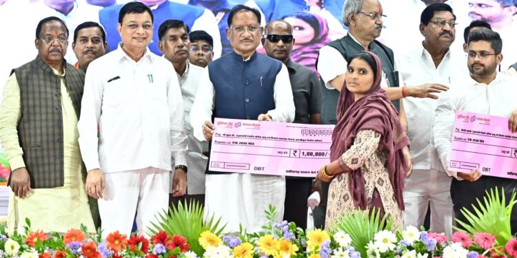 ढाई साल की उपलब्धियाँ- छत्तीसगढ़ का श्रमिक कल्याण के क्षेत्र में नई पहचान