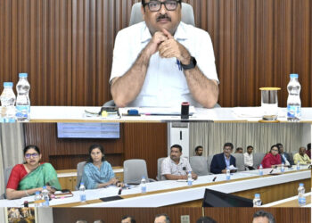 रायपुर : मुख्य सचिव की अध्यक्षता में शहरी गैस वितरण नीति के तहत राज्य स्तरीय निगरानी समिति की बैठक सम्पन्न