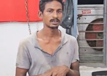 सरेआम टांगी से हमला, स्थानीय लोगों ने बचाई युवक की जान