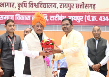 मुख्यमंत्री कंवर समाज के नवनिर्वाचित पदाधिकारियों के शपथ ग्रहण एवं वृक्षारोपण कार्यक्रम में हुए शामिल