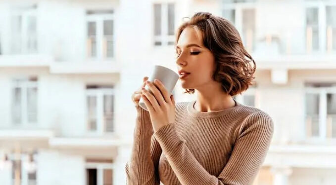 क्या कम ब्लड प्रेशर से चक्कर आने पर कॉफी पीना सही है? जानें सच्चाई
