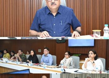 मुख्य सचिव ने बच्चों के लिए स्वास्थ्य कार्यक्रमों को लेकर यूनिसेफ और विभिन्न विभागों के अधिकारियों की संयुक्त बैठक ली