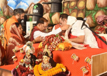 रायपुर : छत्तीसगढ़ के कण-कण में विराजमान हैं देवाधिदेव महादेव, प्रदेश की समृद्ध आध्यात्मिक परंपरा हमारी अमूल्य धरोहर – मुख्यमंत्री श्री विष्णुदेव साय