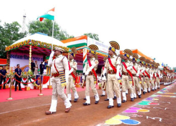 घुड़सवारों के साहस, महिला बैग पाईपर बैंड की लय और श्वान दल के रोमांचक प्रदर्शन से सजा स्वतंत्रता दिवस समारोह