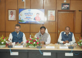 रायपुर : खनन प्रभावित वन भूमि के पुनरुद्धार में वैज्ञानिक वानिकी को सर्वोच्च प्राथमिकता : वन मंत्री श्री केदार कश्यप