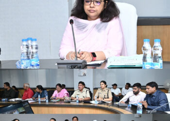 बाढ़ नियंत्रण की तैयारियों को लेकर राष्ट्रीय आपदा प्रबंधन प्राधिकरण द्वारा बाढ़ नियंत्रण को लेकर कान्फ्रेंस