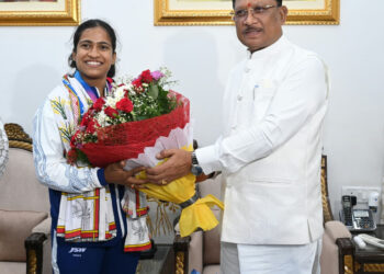 राष्ट्रमंडल खेलों की रजत पदक विजेता ज्ञानेश्वरी यादव का मुख्यमंत्री निवास में भव्य स्वागत
