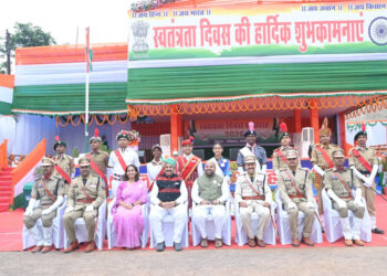उत्साह और गरिमामय वातावरण में मनाया गया स्वतंत्रता दिवस