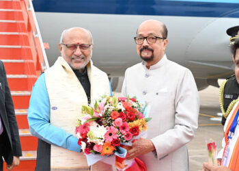 रायपुर : राज्यपाल श्री डेका ने उपराष्ट्रपति श्री राधाकृष्णन का किया आत्मीय स्वागत