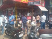 गोंदिया रोड और गुजरी चौक में नगर पालिका ने हटाए अतिक्रमण