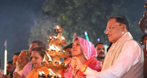 रायपुर : माता शबरी की पावन नगरी शिवरीनारायण में चित्रोत्पला गंगा महाआरती में शामिल हुए मुख्यमंत्री श्री विष्णु देव साय