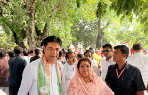 लोकतंत्र की आवाज़ बुलंद करने दिल्ली पहुँचे #मध्यप्रदेश कांग्रेस के साथी!