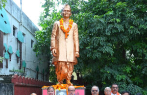 रायपुर : नशा मुक्त भारत के संकल्प के साथ राज्यपाल डेका ने की पदयात्रा