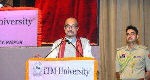 रायपुर : लक्ष्य प्राप्ति के लिए शिक्षा सबसे बड़ा माध्यम, अपने आइडिया को स्टार्टअप में बदलें – श्री डेका