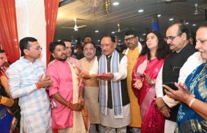 रायपुर : मुख्यमंत्री निवास में गरबा महोत्सव की धूम, भक्ति और उल्लास के रंग में रंगा आयोजन