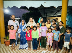 बालाघाट विधानसभा क्षेत्र अंतर्गत ग्राम पंचायत खुरपोड़ी (लालबर्रा) में विगत दिनों सरपंच पद हेतु उपचुनाव सम्पन्न हुए। नव निर्वाचित सरपंच श्री धन्नु पगरवार जी को ग्राम पंचायत खुरपोड़ी (ला.) के सरपंच बनने की हार्दिक शुभकामनाएं। ग्राम खुरपोड़ी पहुंचकर नव निर्वाचित सरपंच श्री धन्नु पगरवार जी को शॉल एवं श्रीफल भेंट कर बधाई दी एवं ग्रामवासियों से मुलाकात की। इस अवसर पर ग्रामीणजनों से संवाद कर ग्राम में होने वाली समस्याओं को भी जाना।