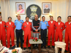 रायपुर : राज्यपाल श्री रमेन डेका से एयर ऑफिसर कमांडिंग श्री नंदा कुमार बाला ने की सौजन्य भेंट