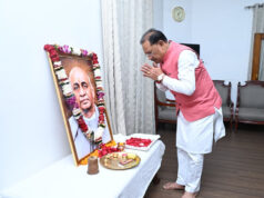 मुख्यमंत्री श्री विष्णु देव साय ने लौह पुरुष सरदार वल्लभभाई पटेल की जयंती पर उन्हें किया नमन
